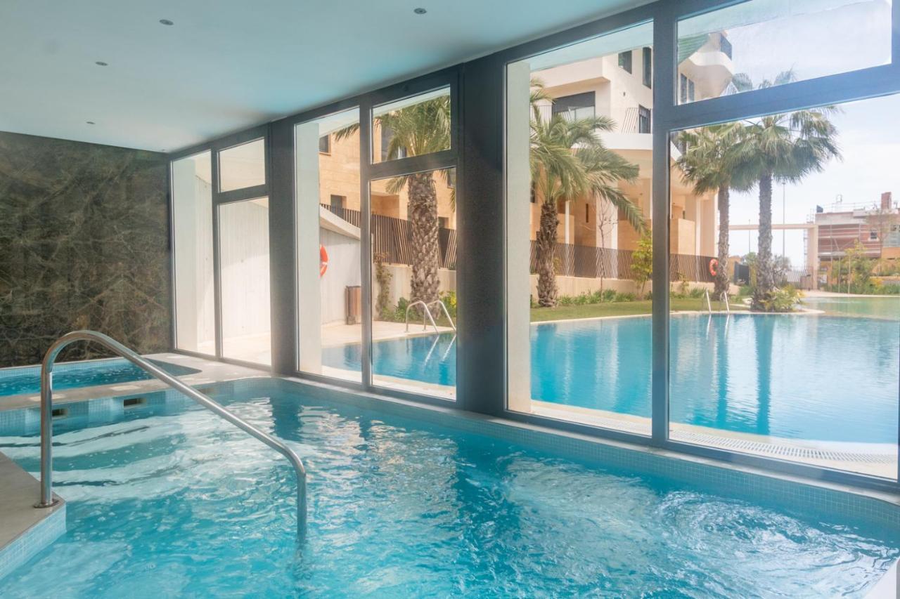 Garden Townhouse Allonbay Village & Spa Вильяхойоса Экстерьер фото
